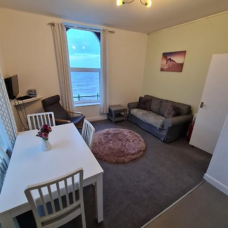 Farina No6, Sea View Apartment Sleeping 4 Guests Bridlington Exterior foto